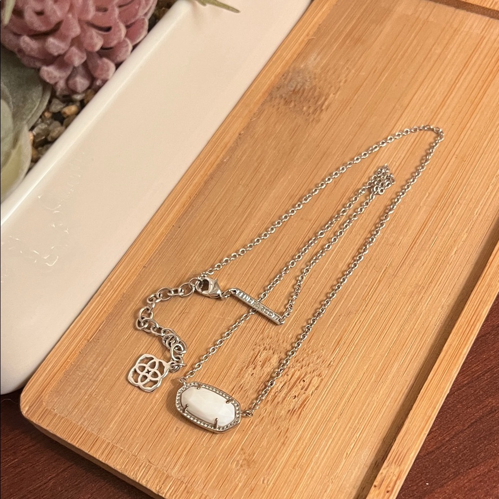 Kendra Scott Elise Necklace in Silver with White Stone